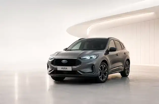 Black Ford Kuga